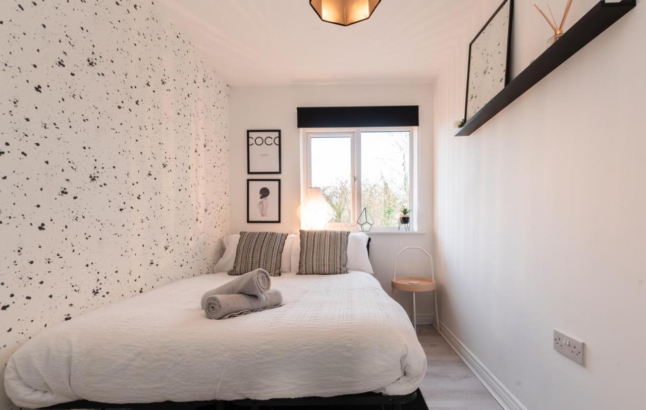 Cheerful 3 Bedroom House - Sleeps 7 Alwalton Kültér fotó