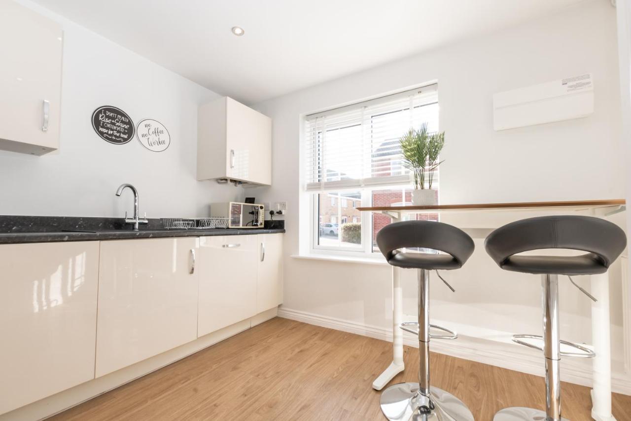 Cheerful 3 Bedroom House - Sleeps 7 Alwalton Kültér fotó