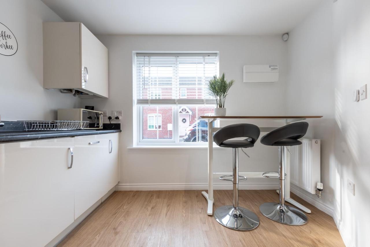 Cheerful 3 Bedroom House - Sleeps 7 Alwalton Kültér fotó